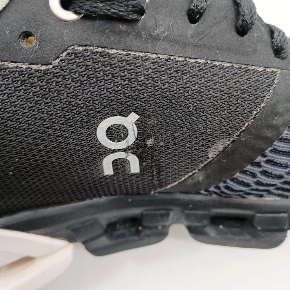 On Cloud Cloudflyer Running Shoes Womens 10 Black White Mint Helion - Picture 7 of 11
